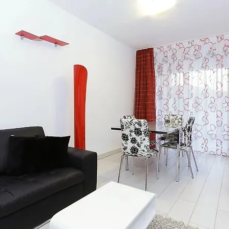 Apartment 2 Bedroom Golfo Gabella Maccagno